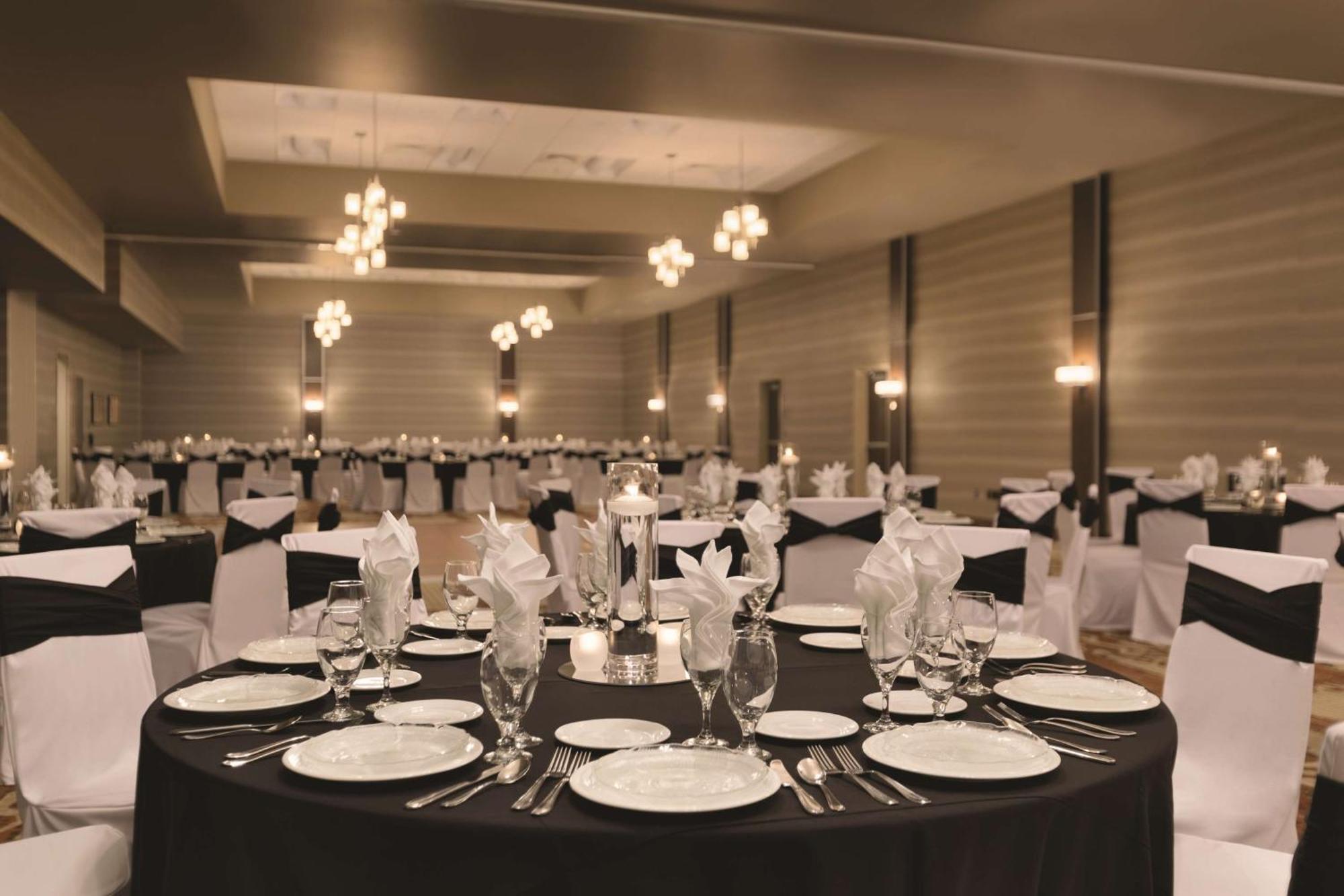 Embassy Suites By Hilton Akron Canton Airport North Canton Luaran gambar