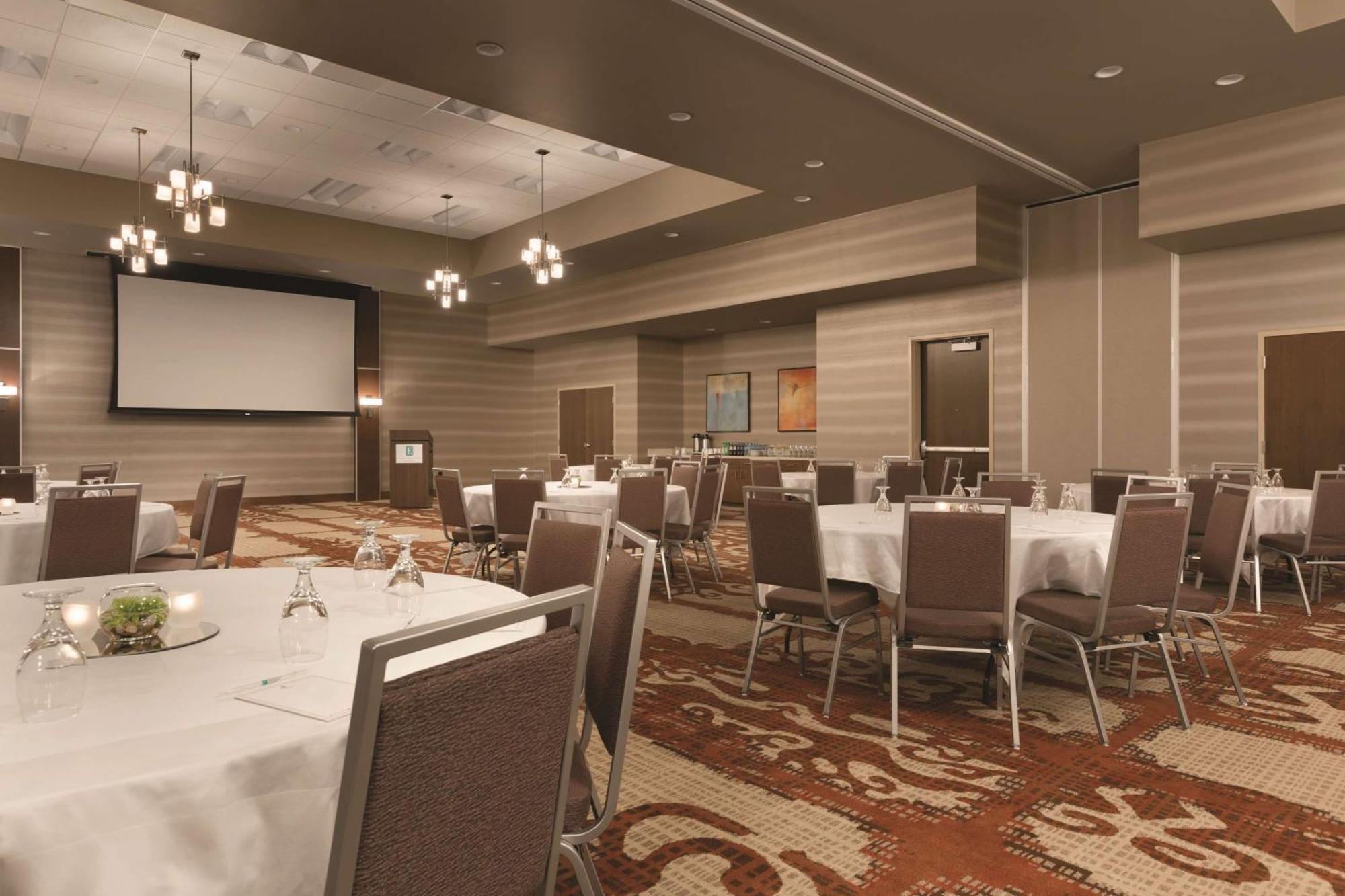 Embassy Suites By Hilton Akron Canton Airport North Canton Luaran gambar