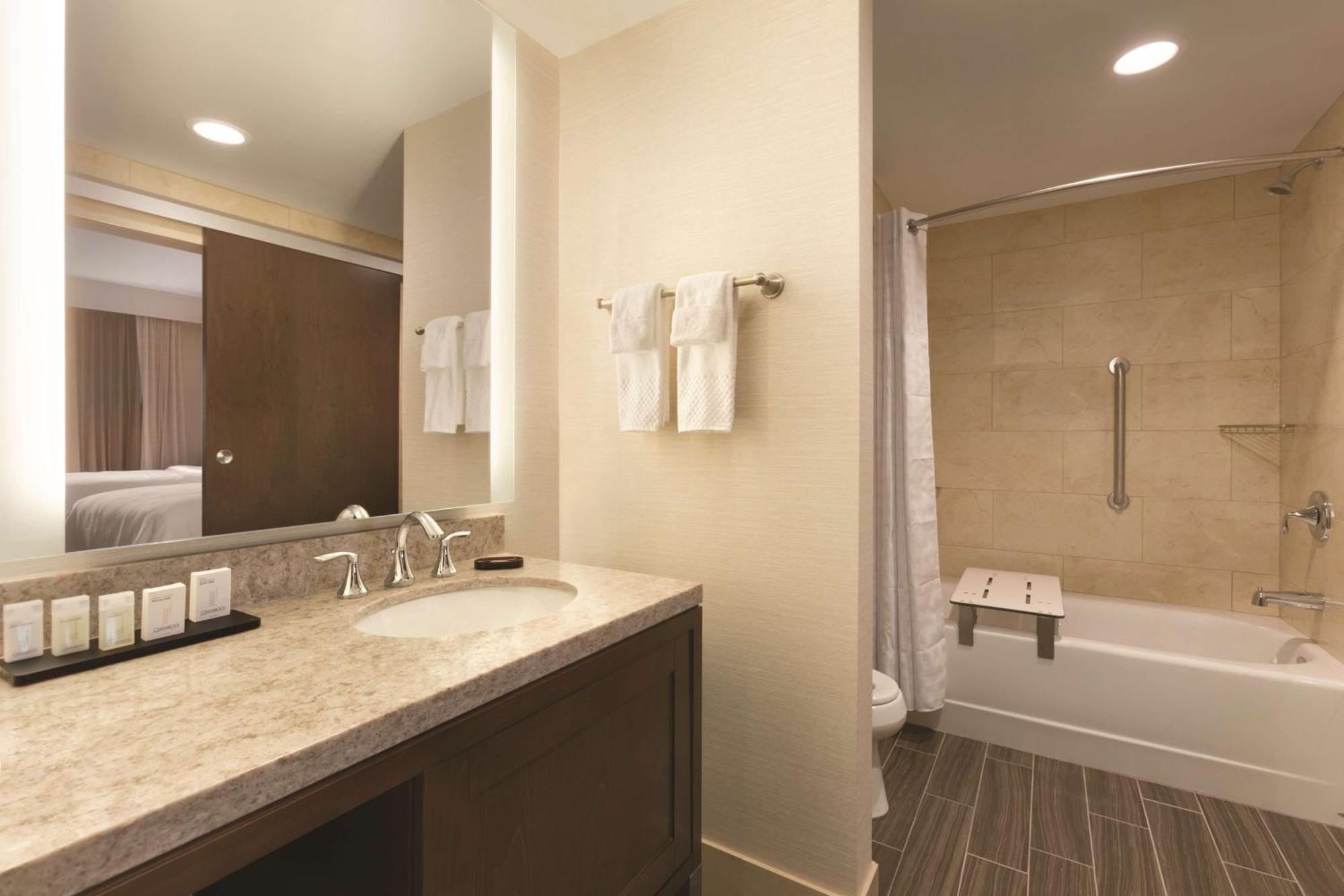 Embassy Suites By Hilton Akron Canton Airport North Canton Luaran gambar